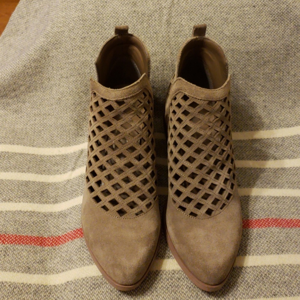 Croma - Wedge Boots size 8 1/2